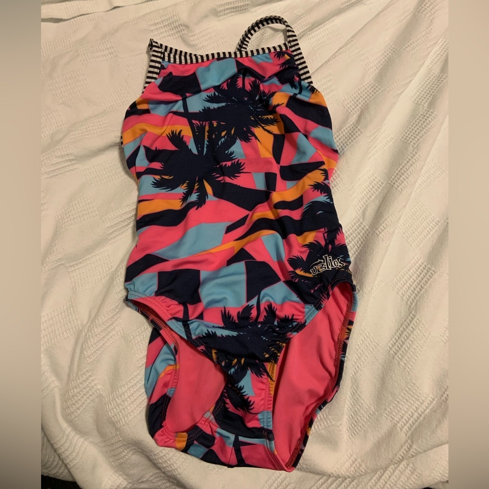 Dolfin Uglies 32
